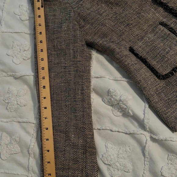 100% Silk Doncaster Women's Brown Blazer with Floral Accents - Picture 5 of 10